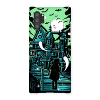 Little Girl At A Haunted Mansion Snap Phone Case